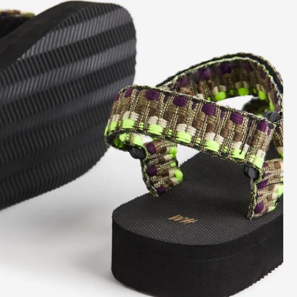 H&M Platform Strappy Sandals - Picture 2 of 15